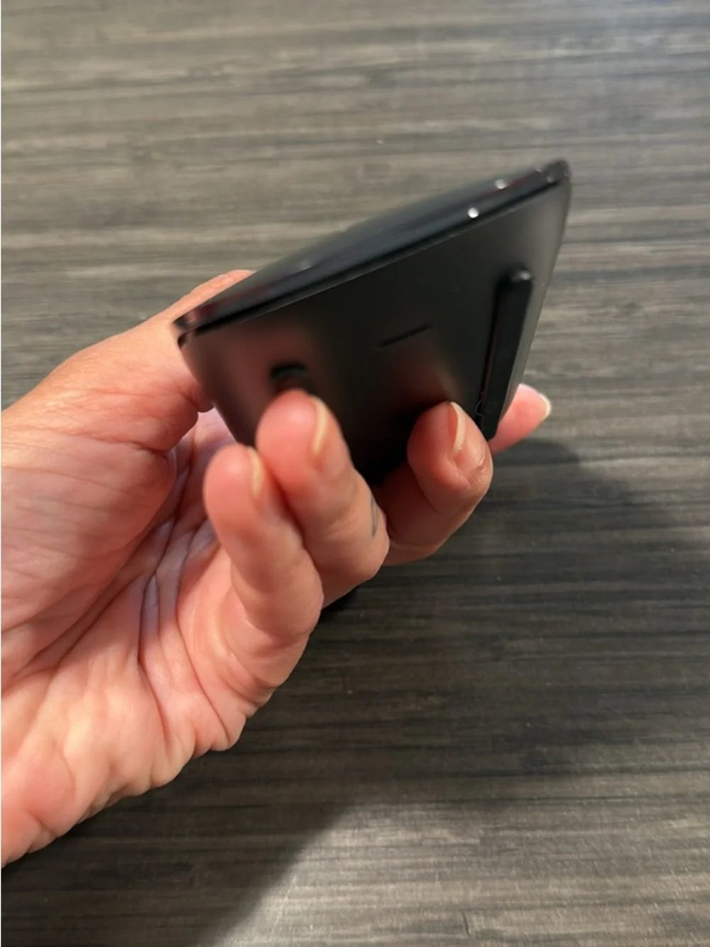 Apple Wireless Magic Mouse in Glossy Black Finish